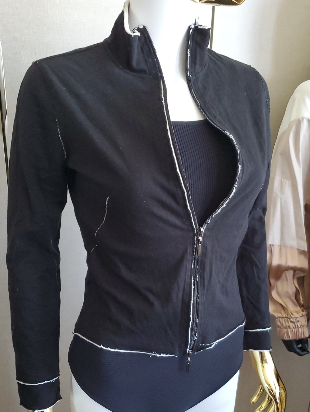 M.A.G. Magashoni Vintage Zip-Front Sporty High Neck Lightweight Layer